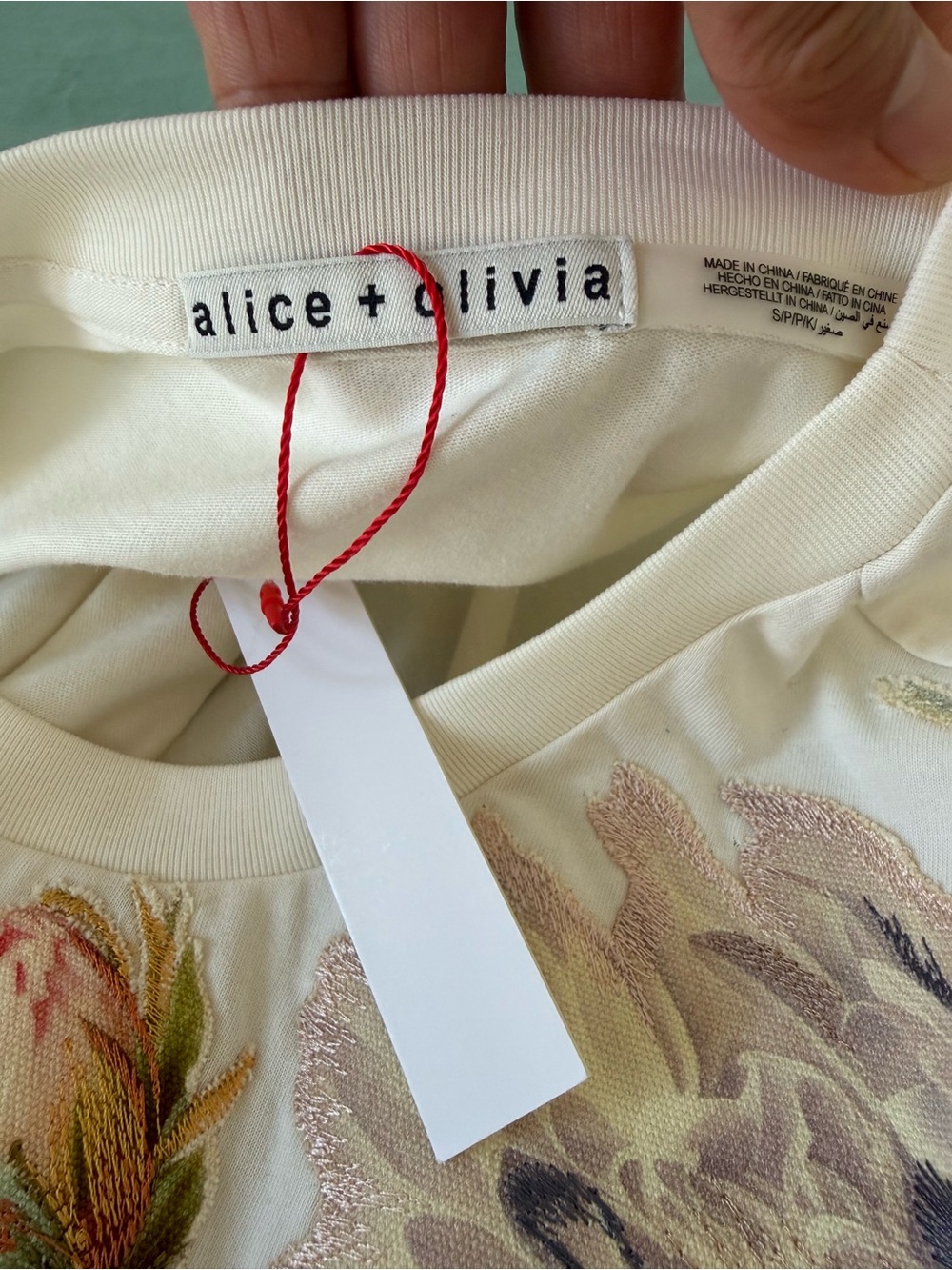 ALICE & OLIVE Evan Appliqué Oversize T-Shirt, XS S M L - Picture 7 of 8